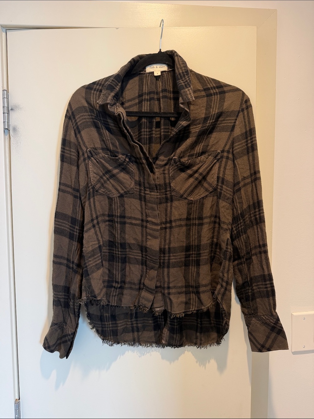 cloth & stone Brown and Black Plaid Frayed-Hem Button blouse